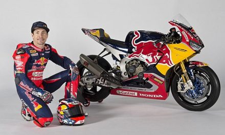 “Rueda en paz”, descansa en paz Nicky Hayden. El chico de la sonrisa eterna.