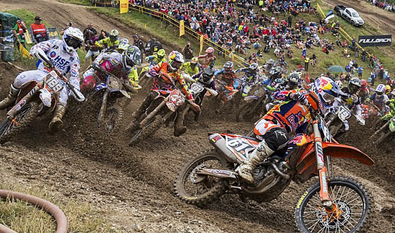 Cairoli y Gajser se reparten mangas en el trazado de Loket