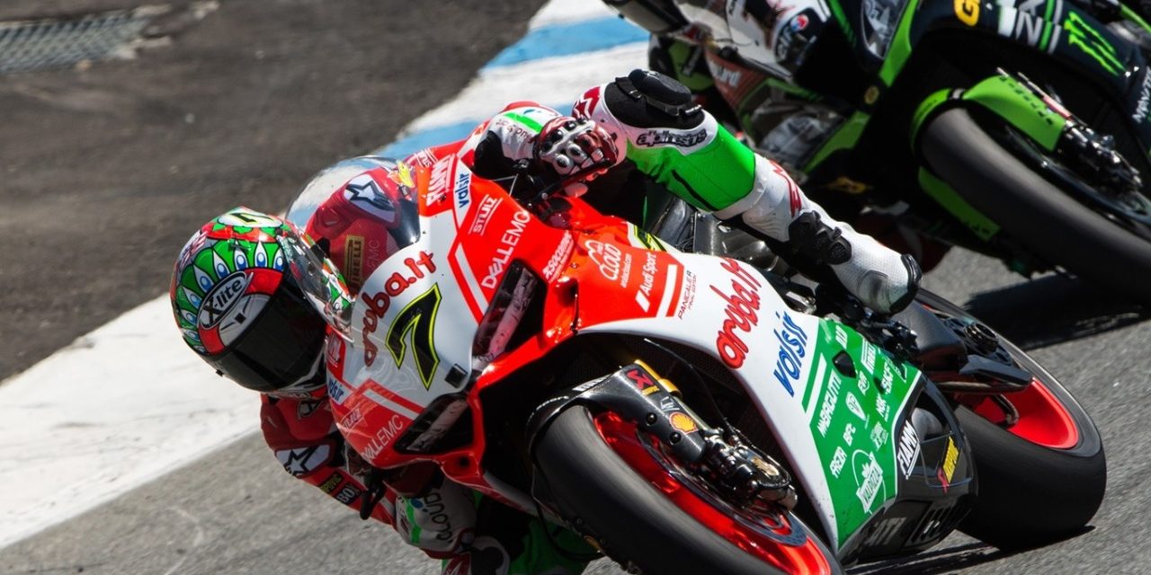 Jonathan Rea y Chaz Davies reparten triunfo en Laguna Seca