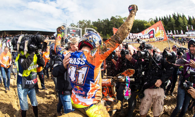 Pauls Jonass se declara campeón absoluto de MX2