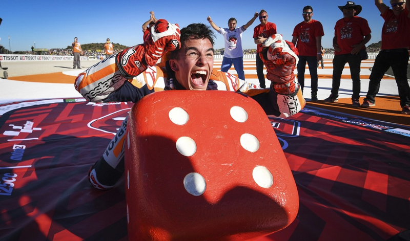 Marc Márquez campeón absoluto del Campeonato Mundial de MotoGP. Un triunfo más para el español y HONDA