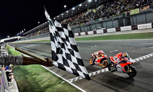 Andrea Dovizioso gana en la primera carrera del Campeonato Mundial de MotoGP
