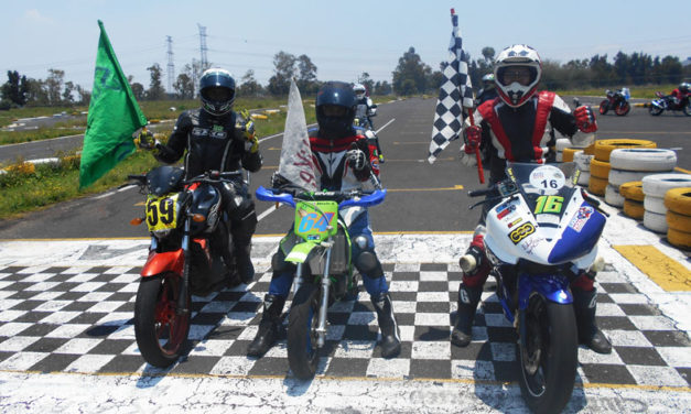 Fernando Vidal se impone por segunda vez en Superbike México