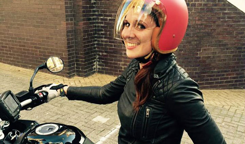 Fanática de Triumph salva vidas en África