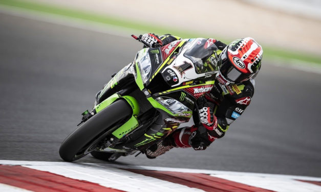 Jonathan Rea arrasa en Portugal con doblete