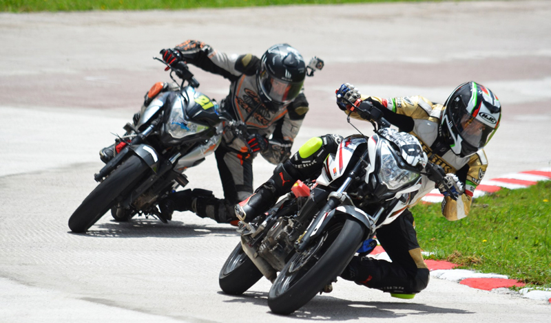 Los pilotos del Superbike México se preparan para la siguiente contienda