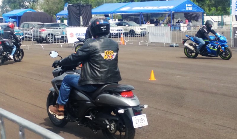 Dos grandes eventos SUZUKI. Bienvenida sea la INTRUDER, nueva integrante de la familia SUZUKI