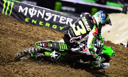 Eli Tomac le da la victoria a Kawasaki en Detroit