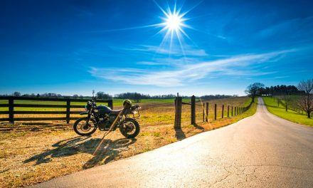 Rodar con tu moto en clima cálido