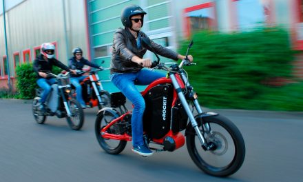 ¿Motocicleta con pedales?, ¡es real!