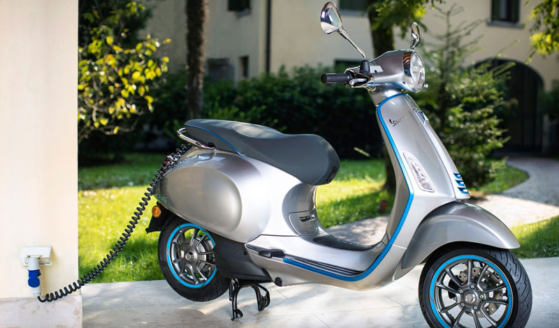 Vespa Elettrica mejora su rendimiento y autonomía en su modelo 2020