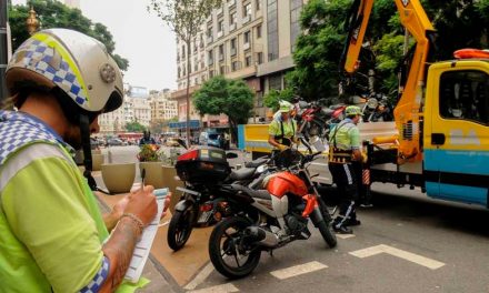 El nuevo casco ConTekt, percibe cualquier incidente y posteriormente llama al 911