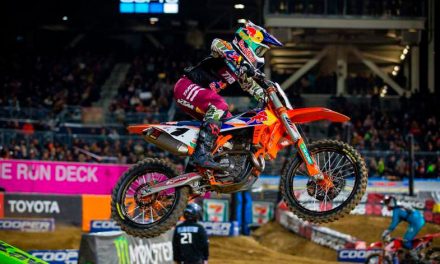 ¡Punto para Webb! El piloto de KTM vence en San Diego