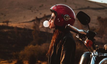 Casco Vs Cabellera: consejos para las chicas motociclistas