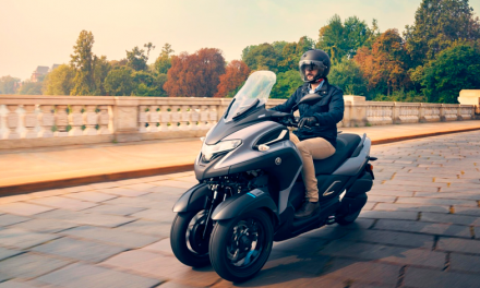 Yamaha Tricity 300 maxi scooter