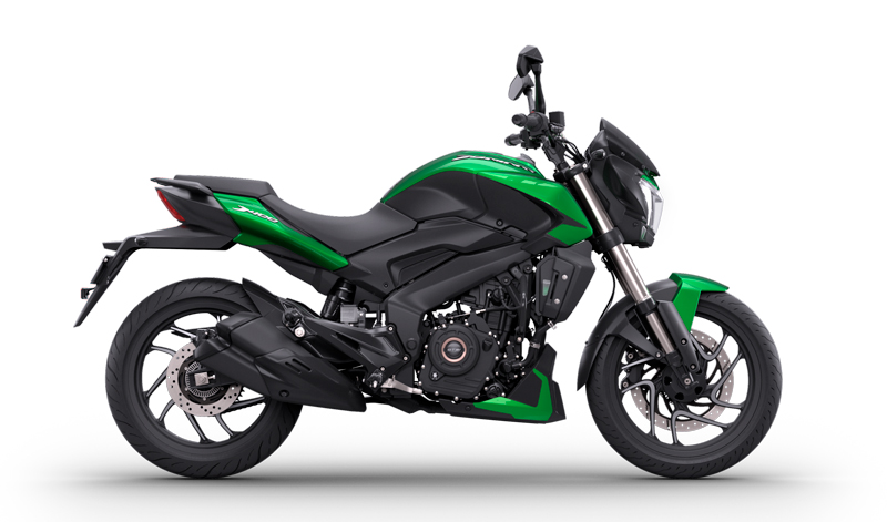 Consejos para manejar tu moto en lluvia y calor, por BAJAJ