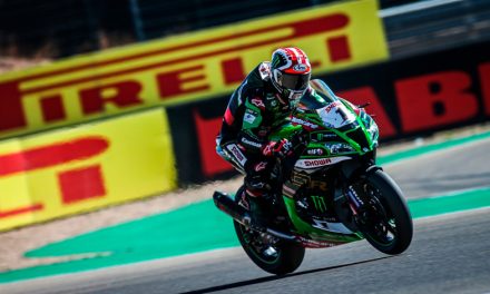 Jonathan Rea, en lo más alto del podio en el Campeonato Mundial de Superbike