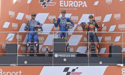 Joan Mir, en lo más alto del podio en el Campeonato Mundial de MotoGP