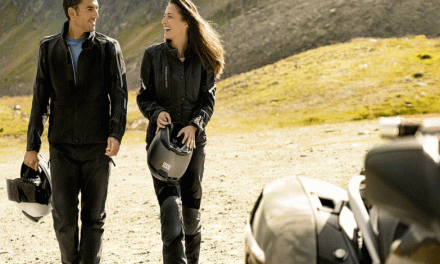 BMW Motorrad te viste de pies a cabeza con su colección 2021