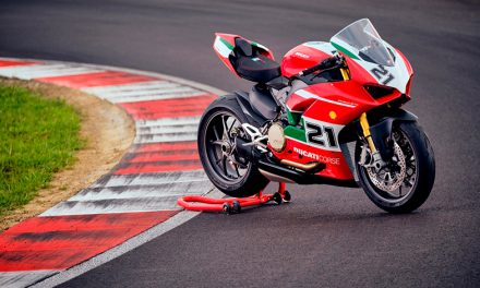 Ducati Panigale V2 Bayliss 1st Championship 20th Anniversary