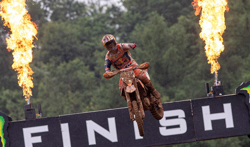 Jeffrey Herlings se lleva la victoria de MXGP Italia 2021