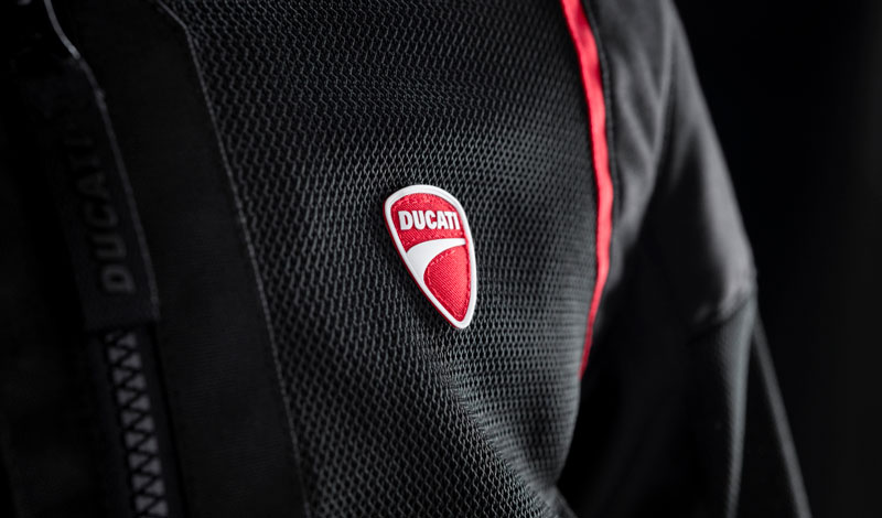 Ducati lanza línea de chamarra para verano