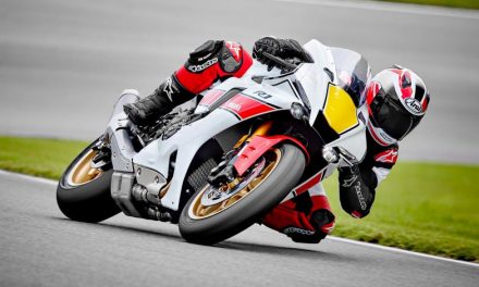 Yamaha festeja su 60º aniversario en las competencias con un espectacular diseño con nuevos colores