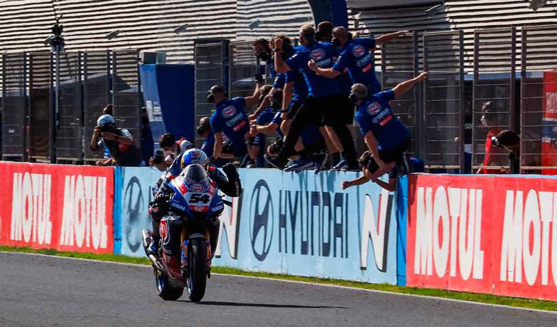 Doblete de Toprak Razgatlioglu en el Campeonato Mundial de Superbikes en Jerez