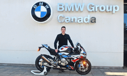 Al final de una temporada emocionante: Ben Young gana el BMW Motorrad Race Trophy 2021