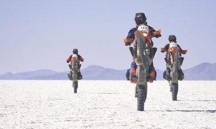 Adam Riemann y Motonomad