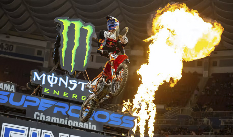 Marvin Musquin, ganador del AMA SUPERCROSS en Saint Louis