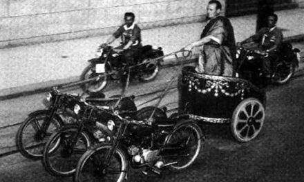 Así fueron las carreras de cuadrigas con motos en lugar de caballos