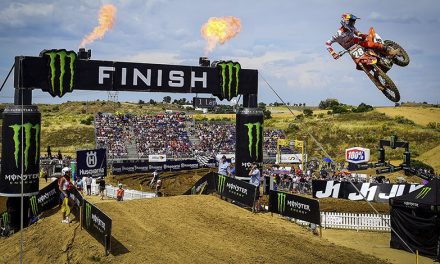 Renaux y Vialle encabezan el podio en el MOTOXGP