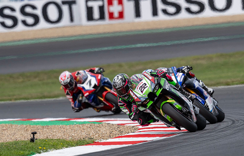 Toprak Razgatlioglu, impresionante doblete en el Campeonato Mundial de Superbikes