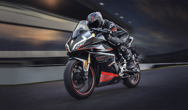 La 450SR de CFMOTO llega más potente que nunca