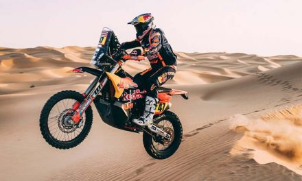 Kevin Benavides, campeón absoluto del Dakar 2023 junto con KTM