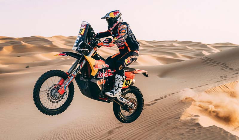 Kevin Benavides, campeón absoluto del Dakar 2023 junto con KTM