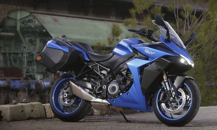 Suzuki GSX-S1000GT, ganadora como la moto del año