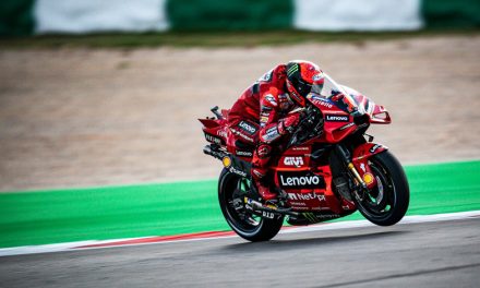 Bagnaia logra otra fantástica victoria en Portimao en la categoría reina