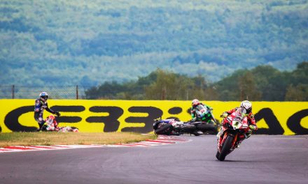 Álvaro Bautista se lleva una victoria histórica