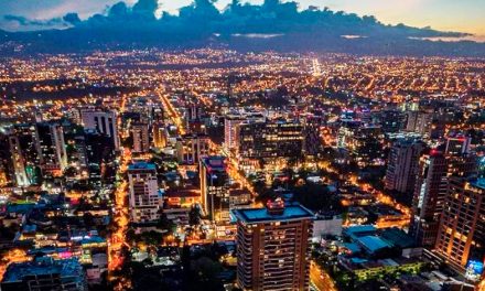 Súbete a tú moto y acompáñanos a rodar por Guatemala