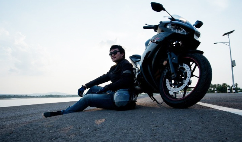 ¿Cómo combatir un golpe de calor en tu motocicleta?