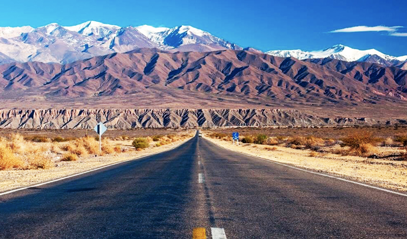 Disfruta de una ruta llena de adrenalina por el Norte de Argentina