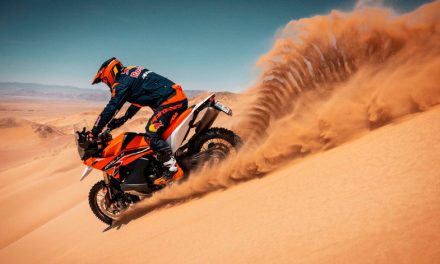 Conoce la KTM 890 Adventure R Rally 2024