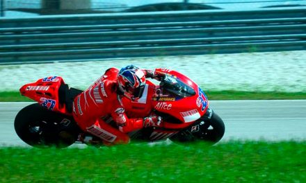 Casey Stoner, el rayo que iluminó las curvas del motociclismo