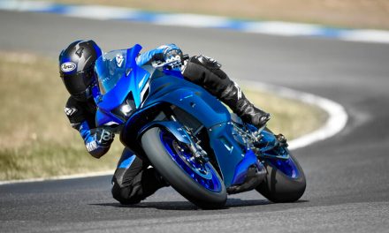 Yamaha despide la R1 y le da la bienvenida a la R2