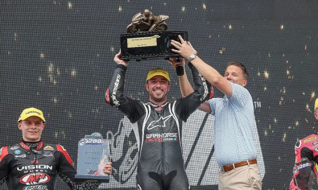Josh Herrin, del Warhorse HSBK Racing Ducati Panigale V2 ha conseguido su segunda victoria en las en 200 Millas de Daytona