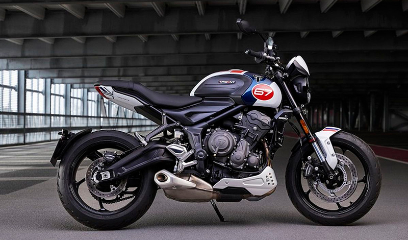 Triumph presenta la Triple Slippery Sam: Un tributo al Tourist Trophy