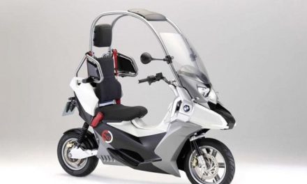 BMW trabaja en un scooter eléctrico techado