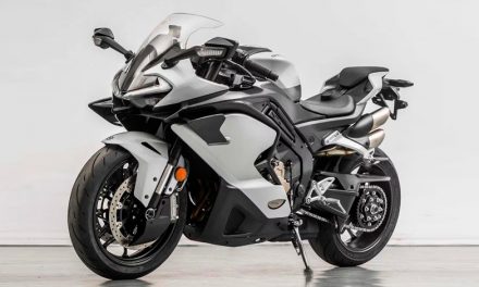 CFMoto innova con una moto equipada con cinturón de seguridad